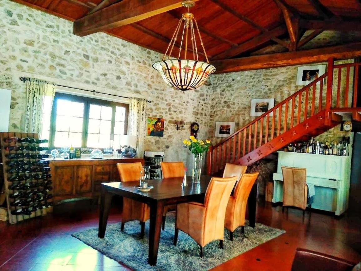 Savignac-de-Duras Luxury B&B Maison A Votre Sante, In Bordeaux Wine Region מראה חיצוני תמונה