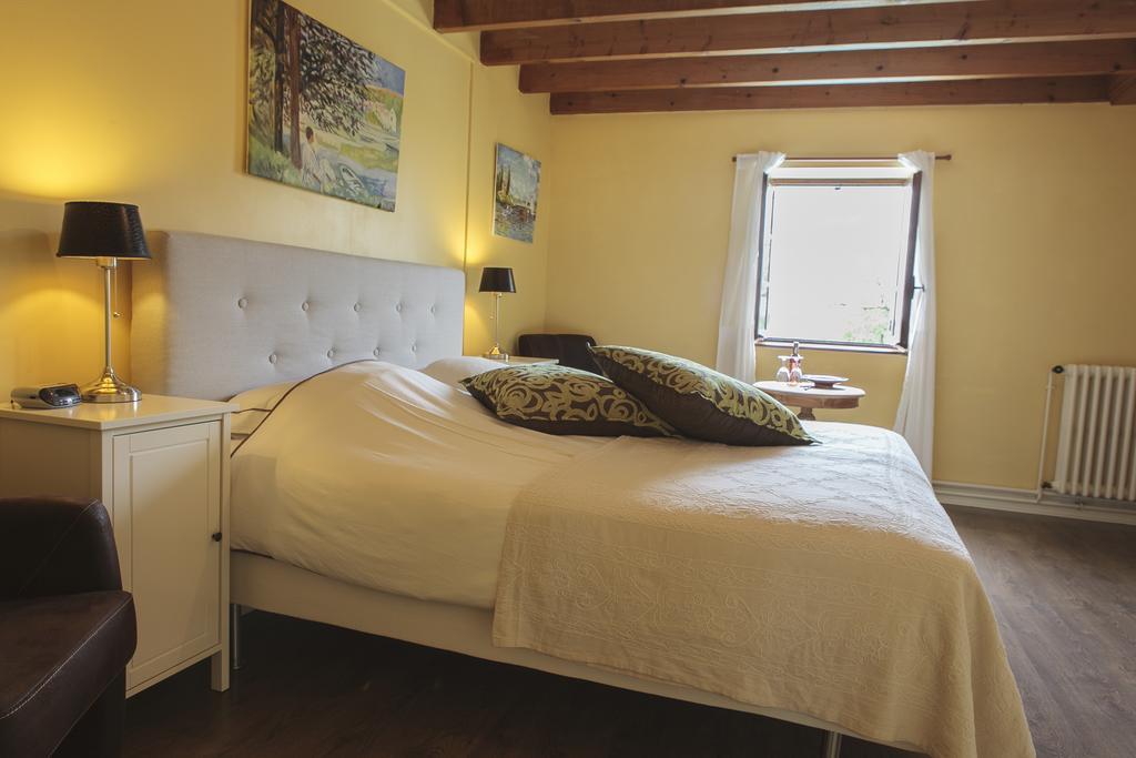 Savignac-de-Duras Luxury B&B Maison A Votre Sante, In Bordeaux Wine Region חדר תמונה